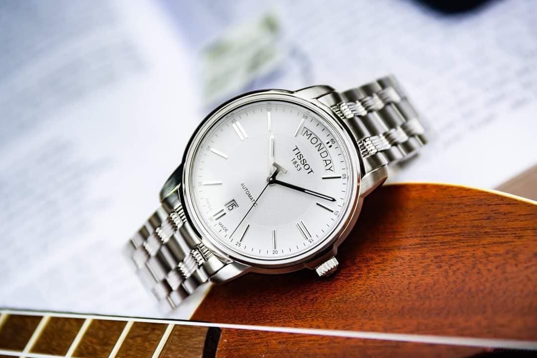 Hình Đồng hồ chính hãng Thụy Sĩ - LikeWatch